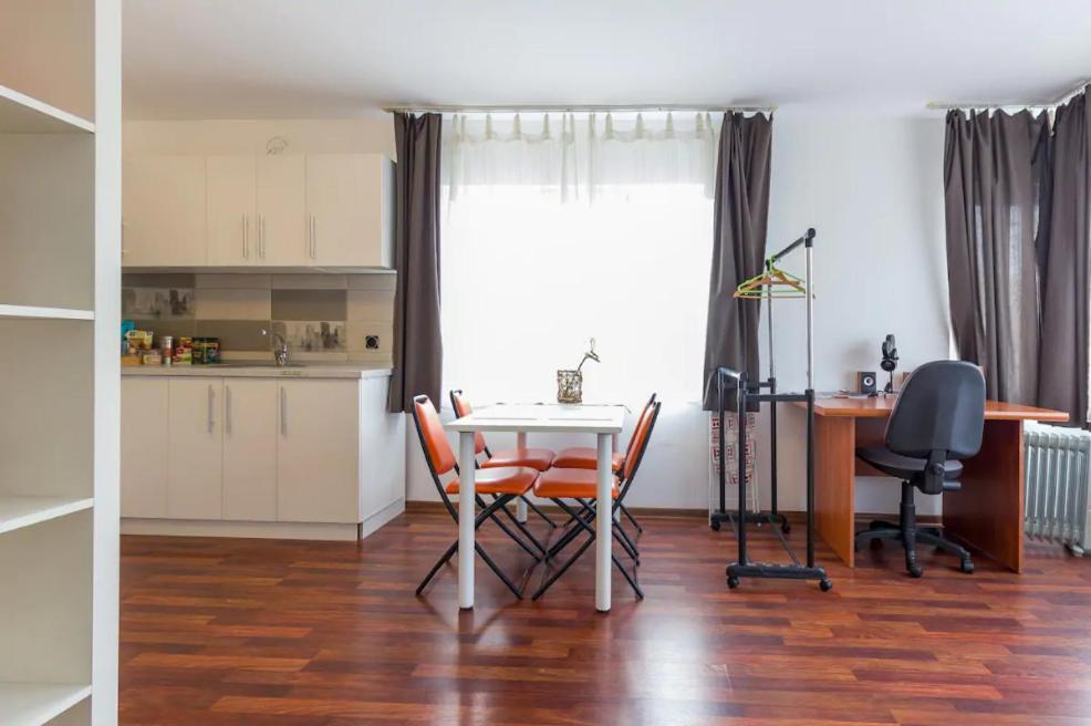Apartment Studio Toward De Airport Cluj-Napoca