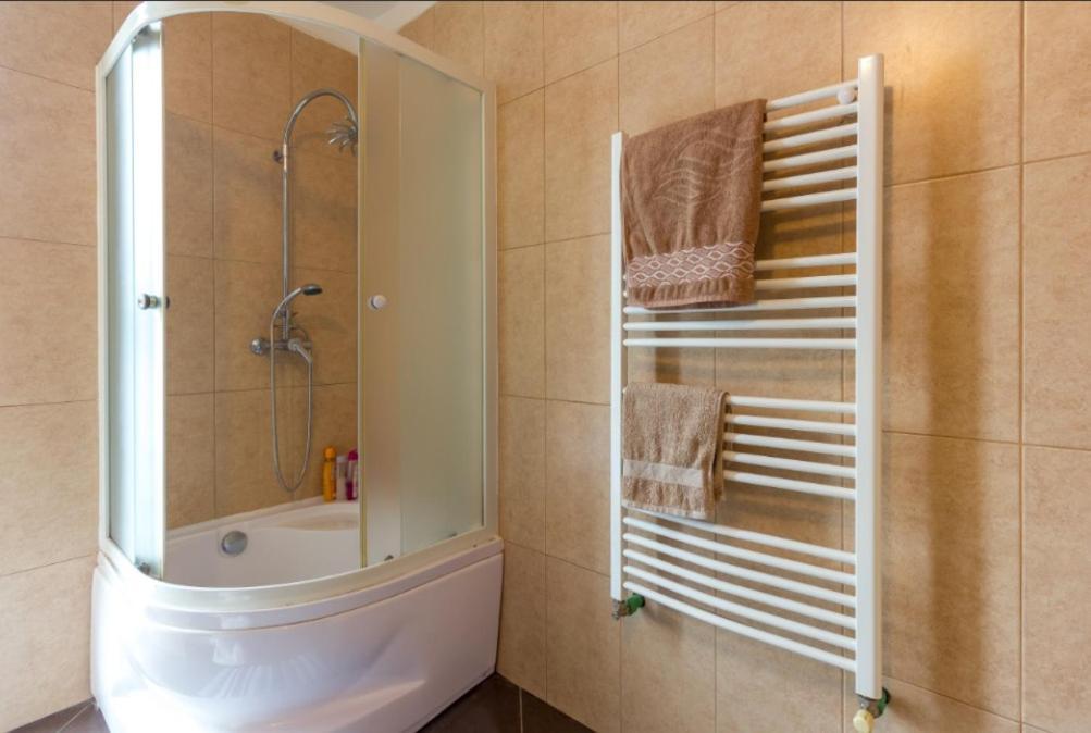Studio Toward De Airport * Cluj-Napoca